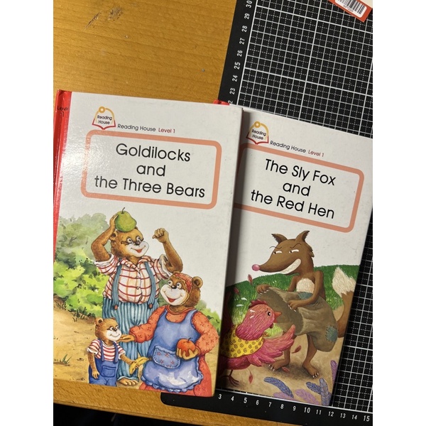 Goldilocks and the Three Bears / The Sly Fox and the red Hen
