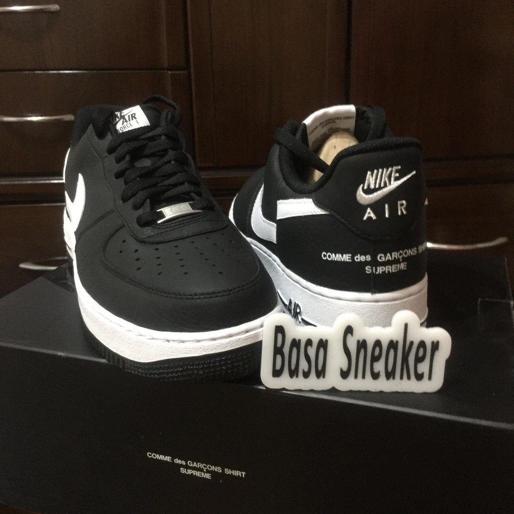 comme de garcon nike supreme