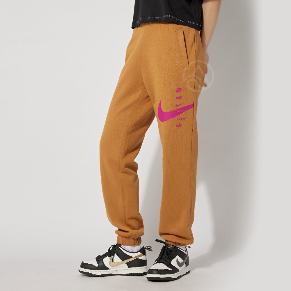 Nike Sportswear Swoosh 女款 卡其 縮口 休閒 運動 長褲 CU5632-201