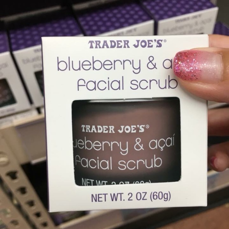 Trader Joe’s 藍莓臉部磨砂膏