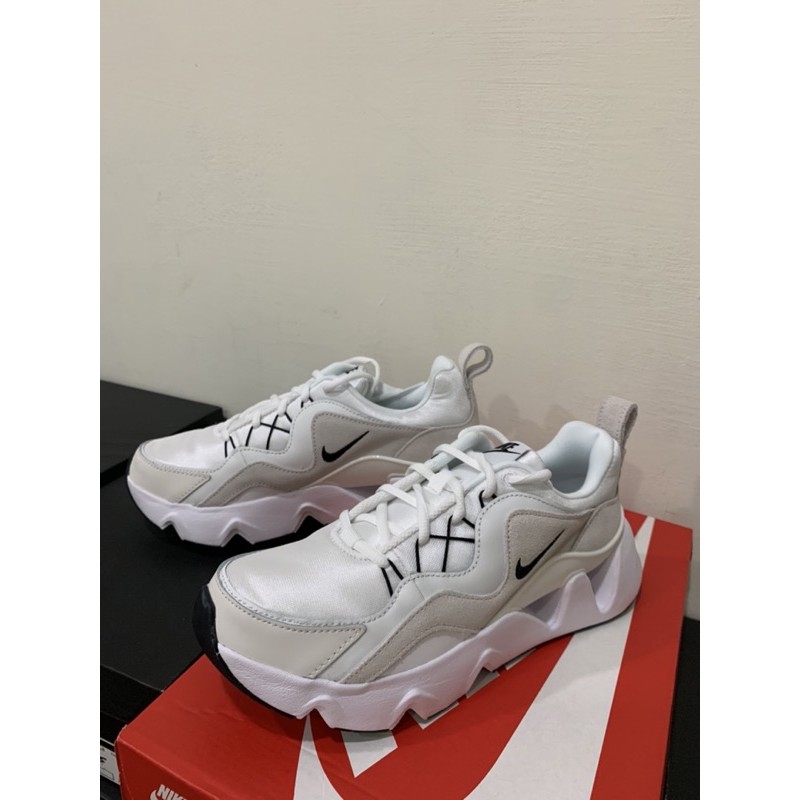 (現貨）Nike RYZ365 孫芸芸著用款 米白 白黑勾 鋸齒鞋 老爹鞋 鏤空 BQ4153-100