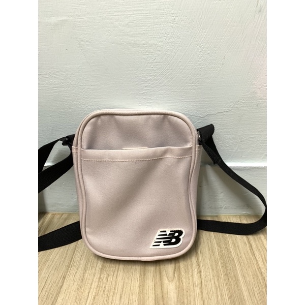 NB粉色小包 LELAI購入