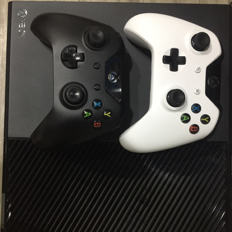 Xbox one 500G主機+雙手把