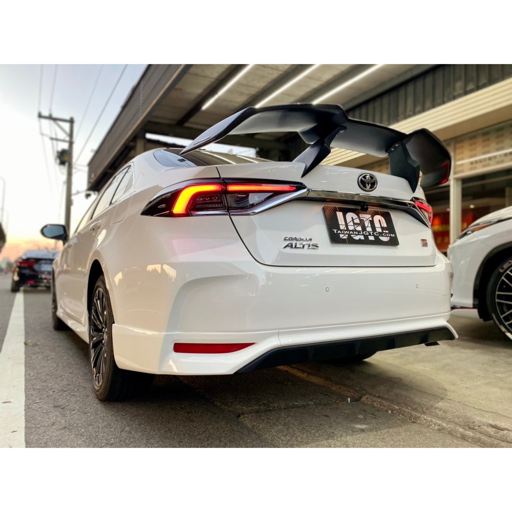 台灣jgtc Toyota Altis Gr 12代蝙蝠尾翼卡夢烤漆 蝦皮購物