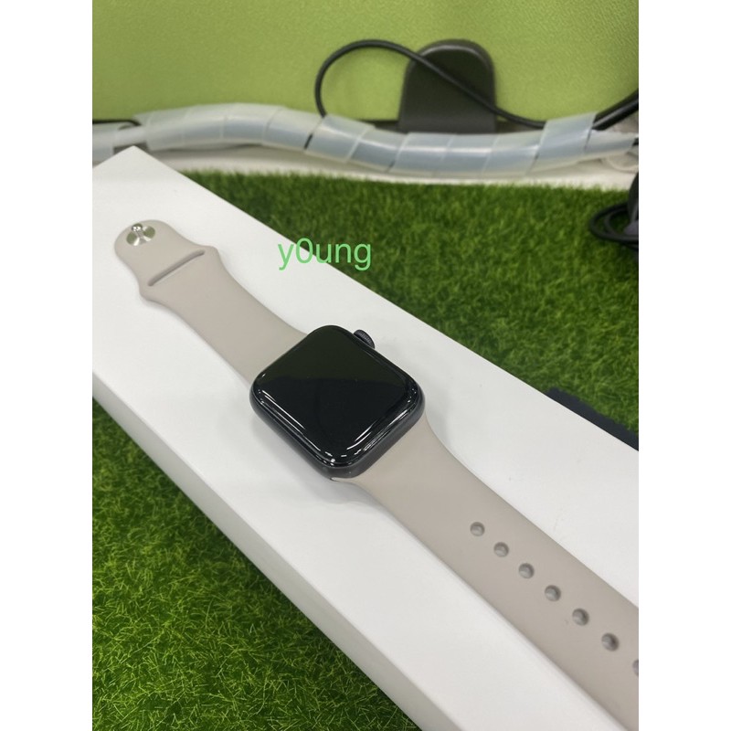 九成新 可通話 心率開通 Apple watch series 5 LTE版 44mm 送錶帶