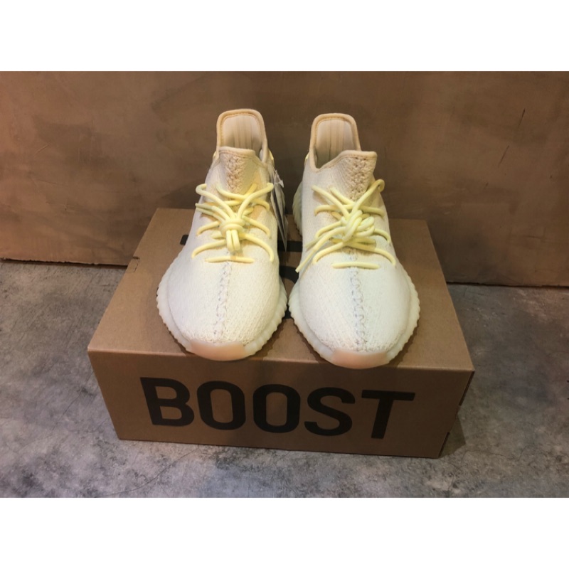 adidas Yeezy boost 350 V2 butter 奶油黃 US10