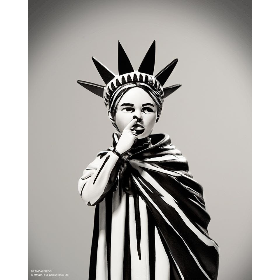 MIGHTY JAXX LIBERTY GIRL  バンクシー　自由の女神 Liberty Girl Polystone Statue by Brandalised | Sideshow