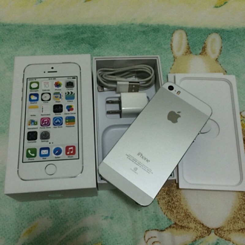 『Iris』Apple iphone 5S   32G 銀白色 9成新  功能正常 二手  女用機  (限面交)