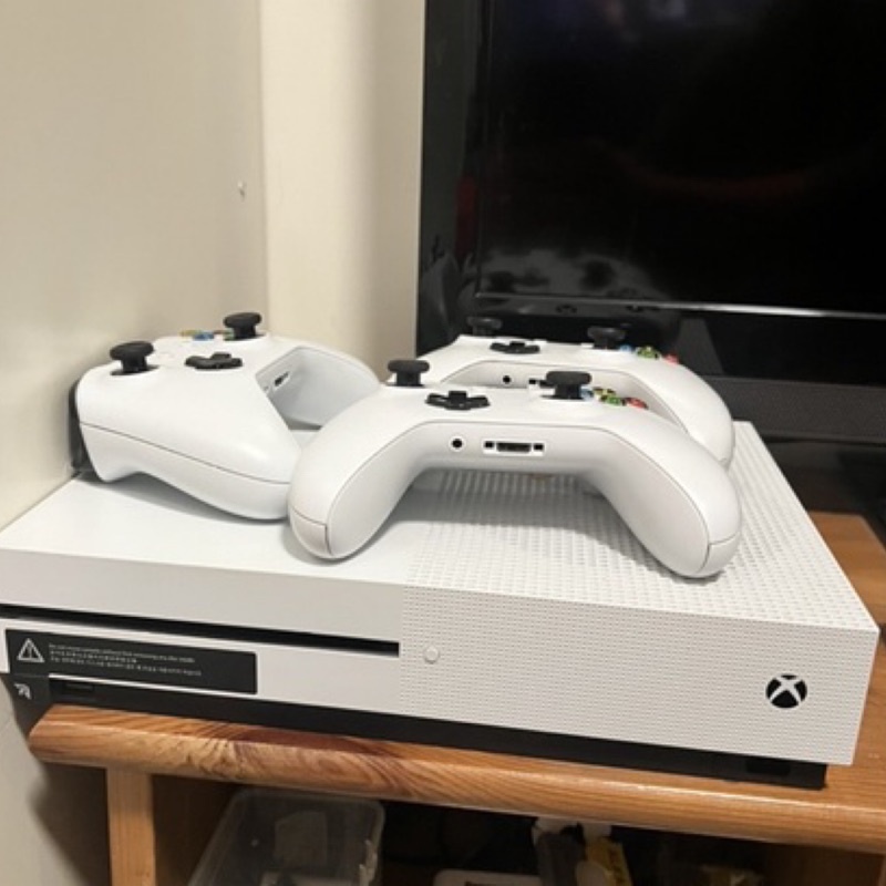 Xbox One S （3支原廠無線搖桿) 主機500GB  不拆賣