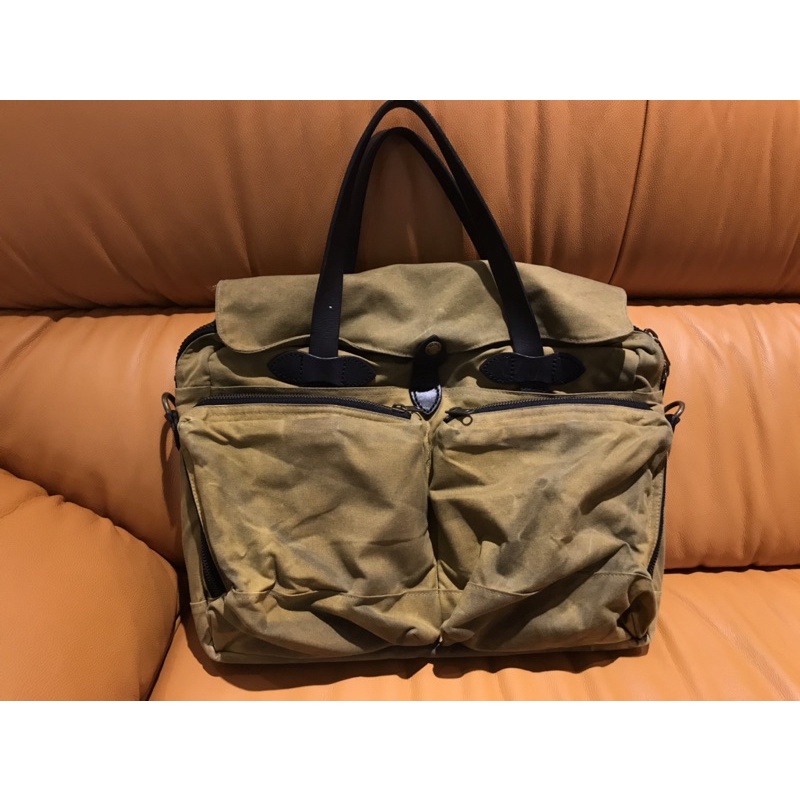 Filson 油布公事包