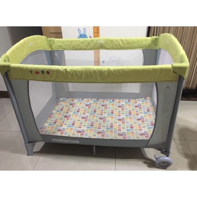 全新 Mothercare 嬰兒遊戲床 遊戲床 摺疊嬰兒床/可收納
