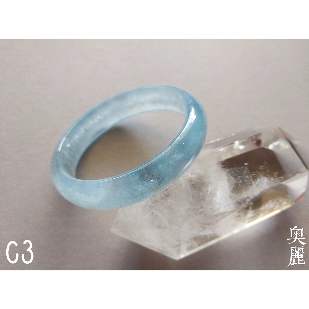 ORLI奧麗水晶。《現貨》天然海藍寶手鐲。天然海水藍寶手鐲C3。內徑58MM約19號
