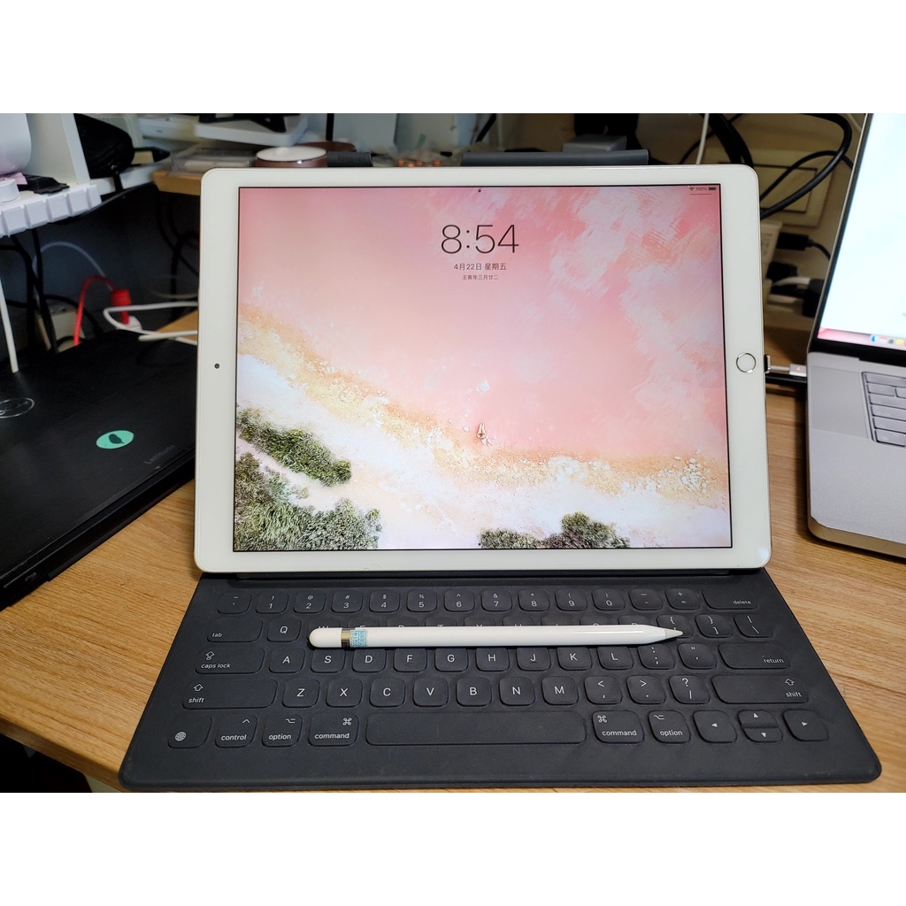 iPad Pro 12.9 256GB WIFI 、原廠觸控筆、原廠鍵盤