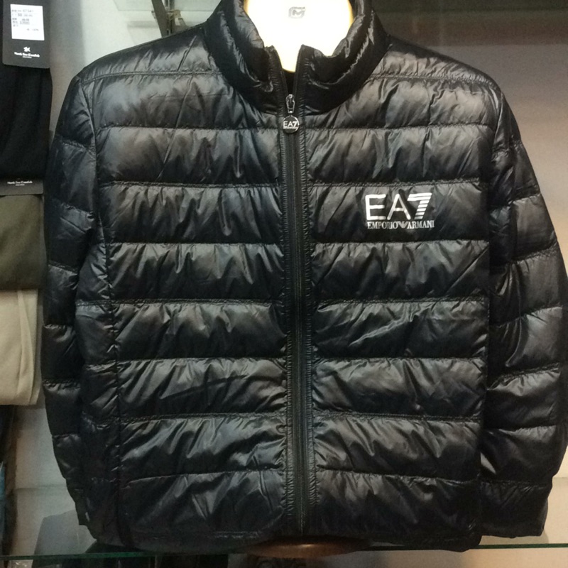 (現貨）EA7超輕羽絨外套