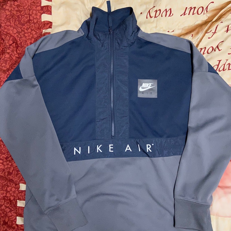 Nike Air 深藍衝鋒衣