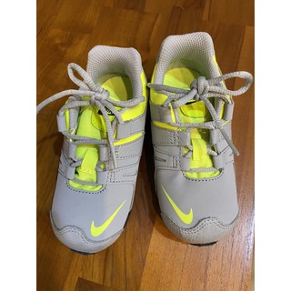 Nike絕對正品 時尚灰x螢光黃男童運動鞋 全新只有一雙