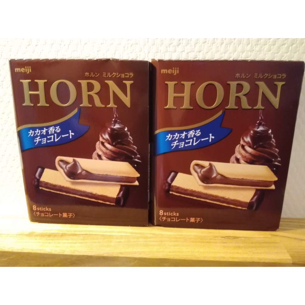 沖繩帶回明治horn 期間限定咖啡新口味 巧克力 草莓巧克力夾心餅乾 蝦皮購物