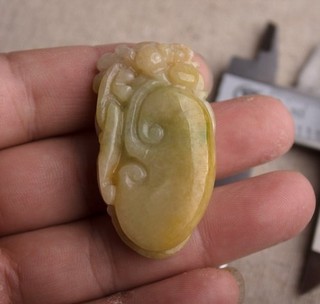 女人要有錢天然玉石緬甸玉墬子 正品A貨翡翠冰糯種三彩福壽如意 黃翡飄綠翠玉 水頭好好墬子吊墬玉墬掛件 附掛繩和精美禮盒