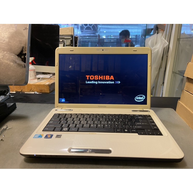 Toshiba L640 14吋 中古 筆電 二手 / 文書 上網 追劇 Youtube 視訊 教學 （白）