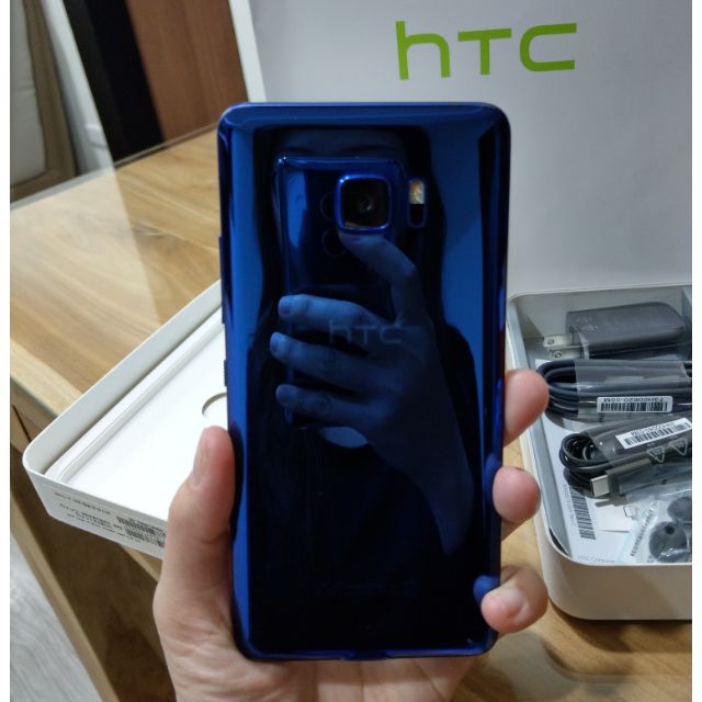 HTC  U ULTRA 64GB一切為你 藍寶石鏡面手機📱