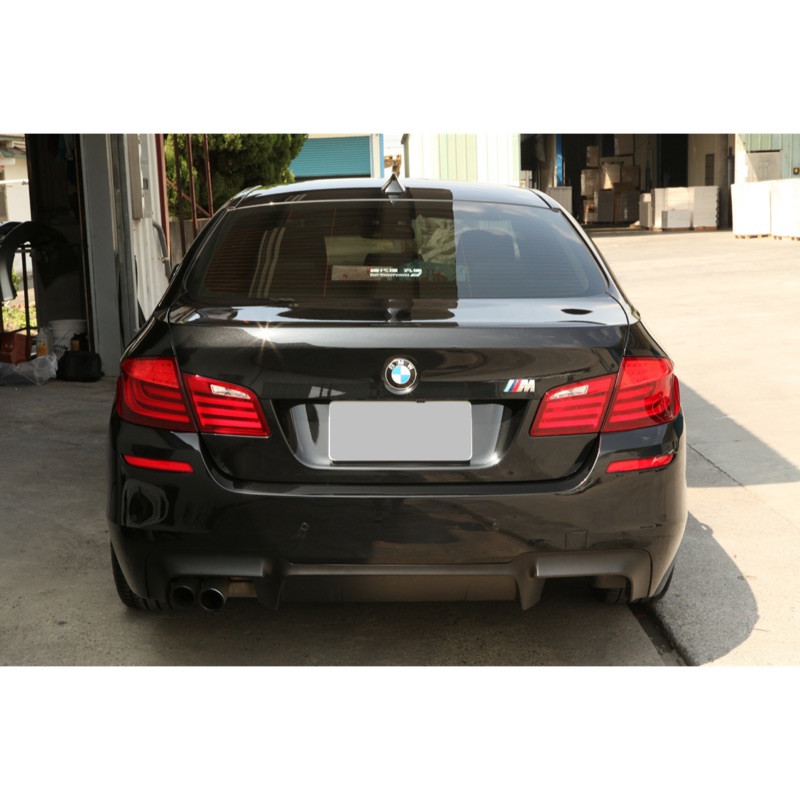 威鑫汽車精品 BMW F10 535i N55由配合店家操刀施工  全段含當派排氣管+真空雙閥門+雙桶尾段