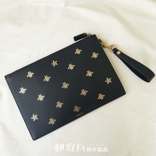 郵寄兵．現貨GUCCI 男用 滿版金蜂手拿包 男包 包包 真皮 牛皮 經典款 專櫃正品 代購 父親節 情人節禮物