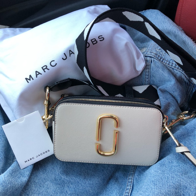 現貨 美國購入 🇺🇸 正品 Marc Jacobs 相機包 肩背包 斜背包 MJ 小方包側背包 小包 背帶包包 馬克