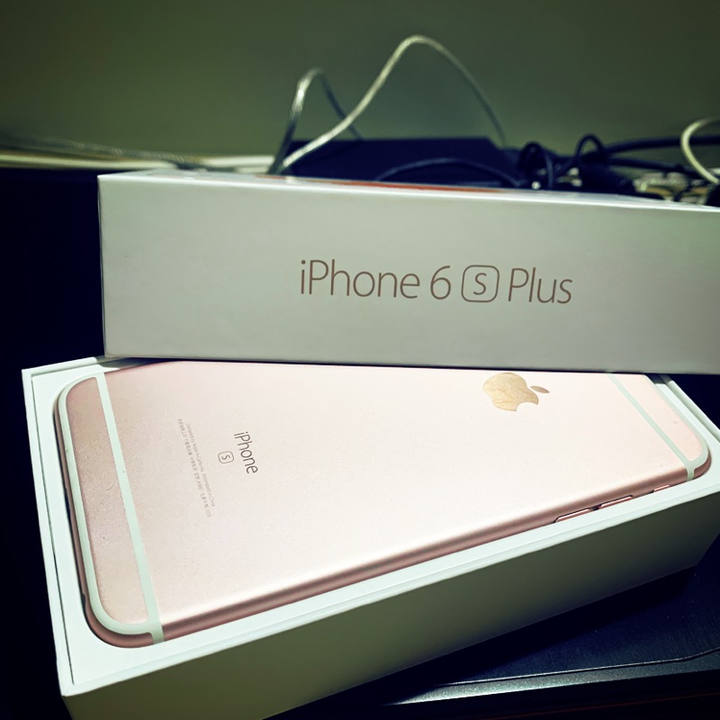 I phone 6s plus 玫瑰金32GB