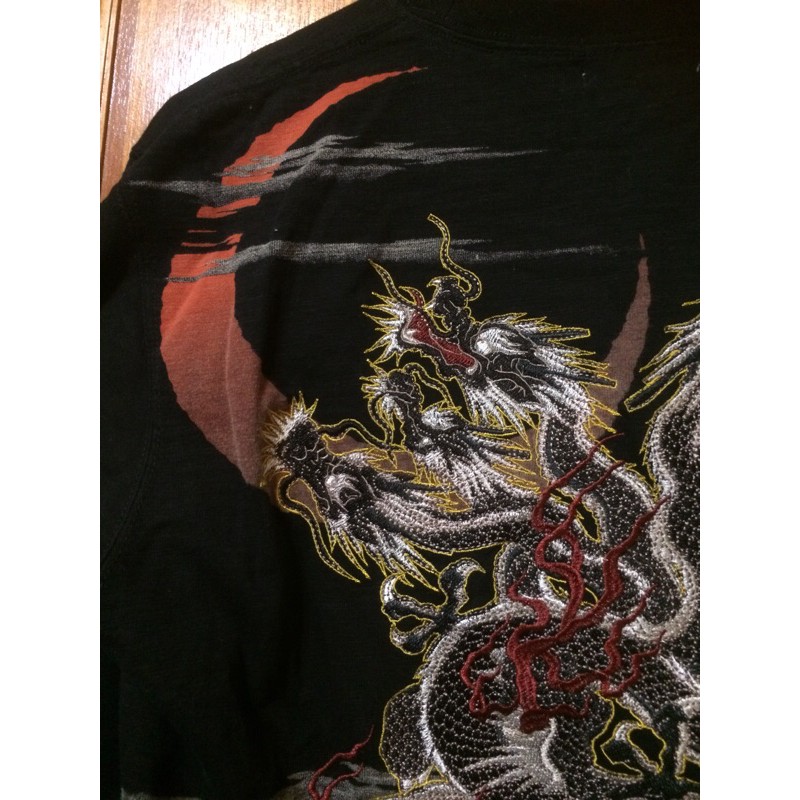 刺繡潮牌 日本品牌華鳥風月kacho Fugetsu 日本古代神話八俁遠呂智八岐大蛇刺繡圓領長t恤 蝦皮購物