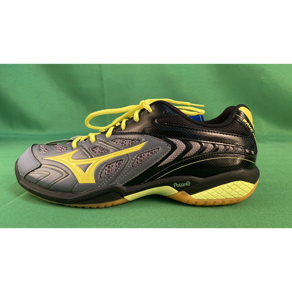 mizuno wave fang ss2 wide
