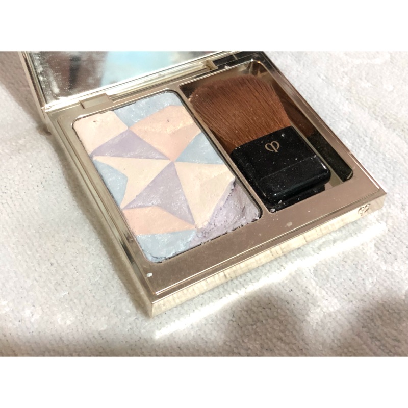 肌膚之鑰cle De Peau Cpb 光耀幻妍餅 11 打亮 蝦皮購物