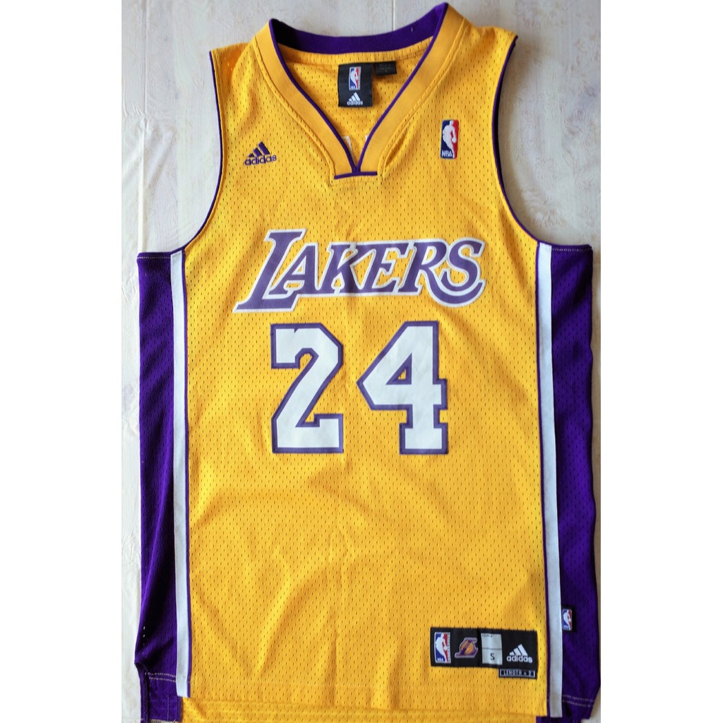 Adidas NBA 官方正品 Kobe Bryant 小飛俠 湖人隊 24號 網眼 男生S號球衣