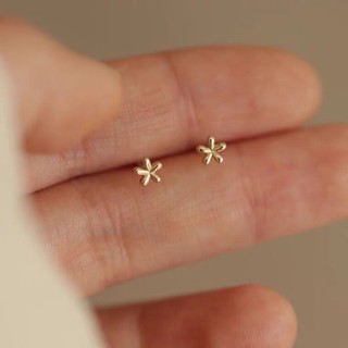 ATOWN 輕珠寶 10K黃金 迷你小花耳釘 光面可愛簡單耳環
