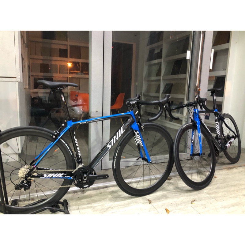 Sinic otus 碳纖維公路車shimano 105