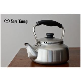 (小品日貨)*現貨在臺*日本代購 柳宗理 不鏽鋼 茶壺 開水壺 2.5L 霧面 日本製