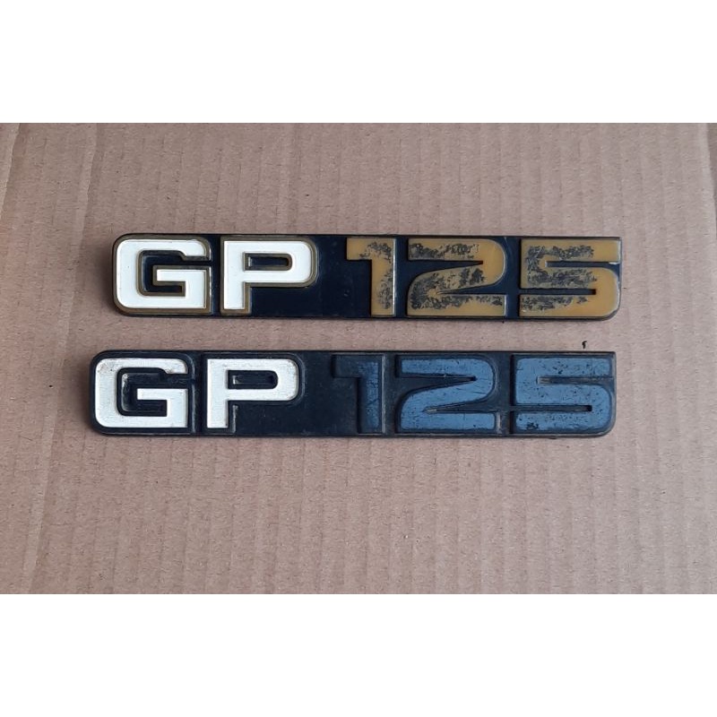鈴木 GP125 GP 125 原裝電池蓋徽