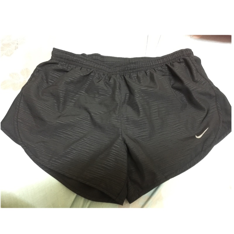 Weni* 正品 Nike 女 透氣運動短褲 DRI-FIT M號