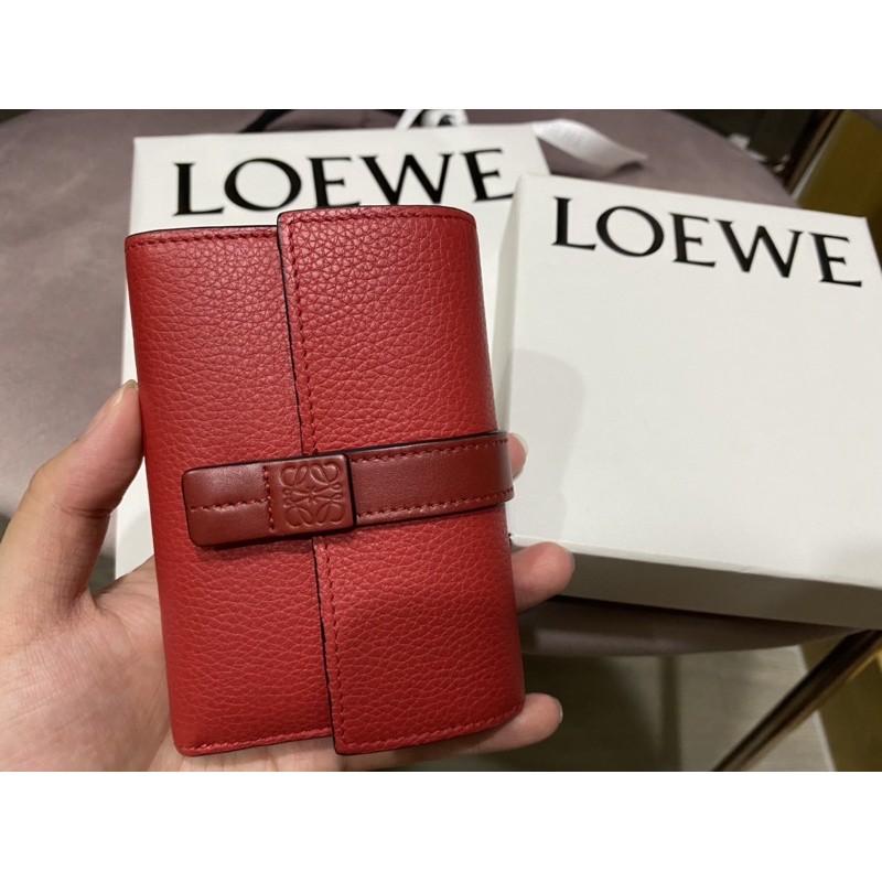 二手 Loewe 短夾 — 紅色 含運