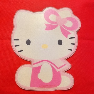 Hello Kitty滑鼠墊二手，有使用痕跡如照片 文三1
