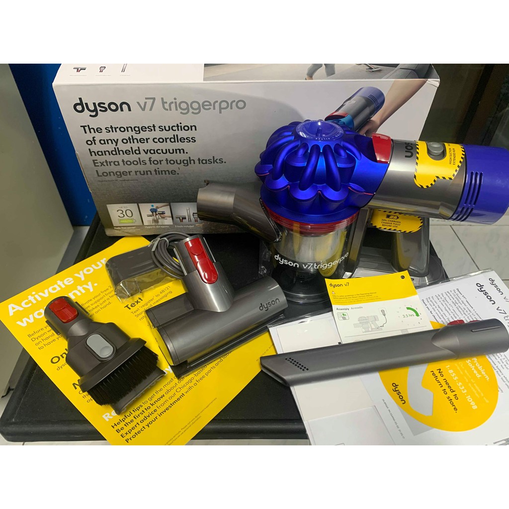 超級降價 [全新！剩預購～剩預購～] 美國公司貨 Dyson v7 trigger pro 手持吸塵器 3吸頭