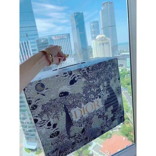 下殺๑✑潮牌大牌毛毯香奈金貂絨法蘭絨毯女神休閑午睡休閑多功能蓋毯接 Dior