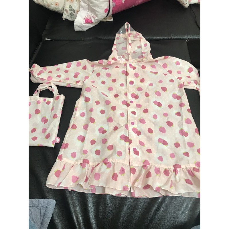 (二手）日本兒童草莓雨衣（100cm)