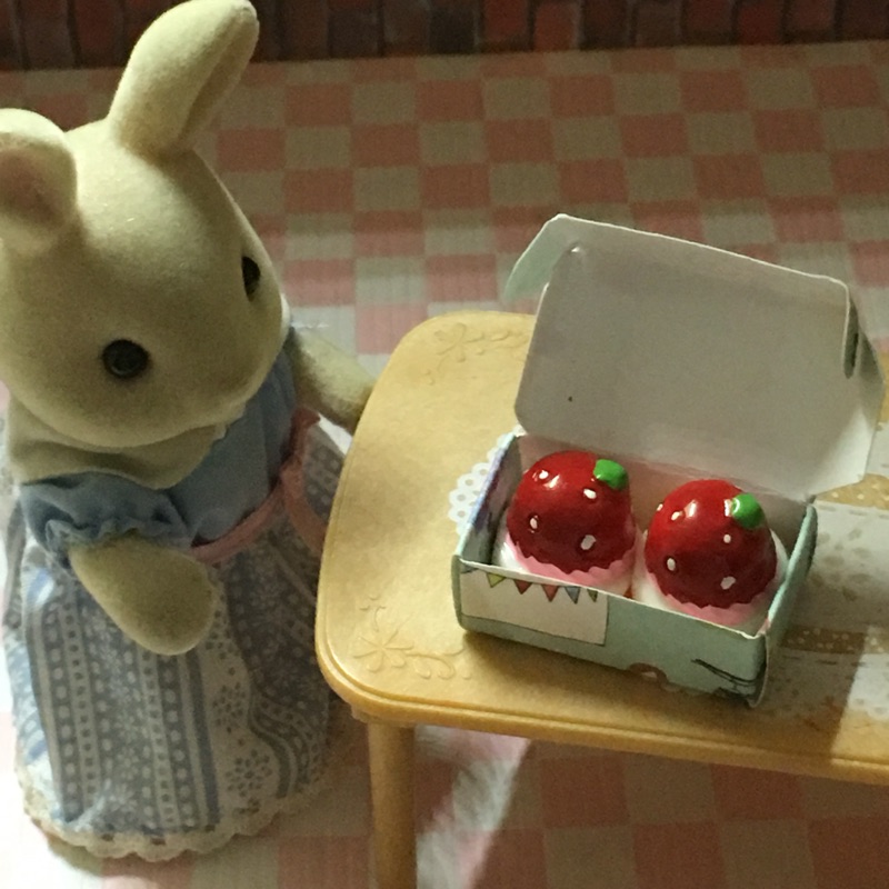 草莓冰淇淋蛋糕仿真食玩🍰2個及6個價格🍰送手工蛋糕盒⚠️詳見商品說明