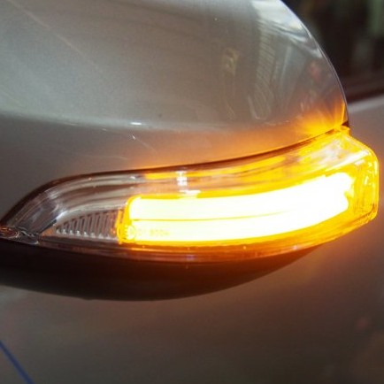金強車業🚗  豐田  CAMRY  後視鏡側燈 LED方向燈 小燈 定位燈 位置燈 迎賓燈  三功能側燈