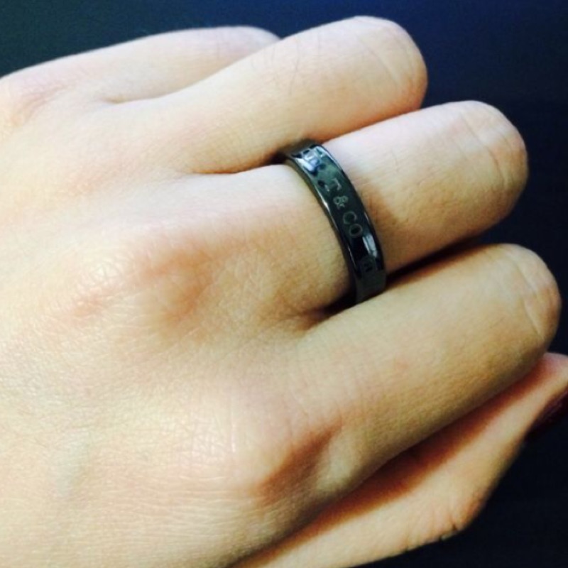 💍正品Tiffany 1837黑鈦窄版戒指