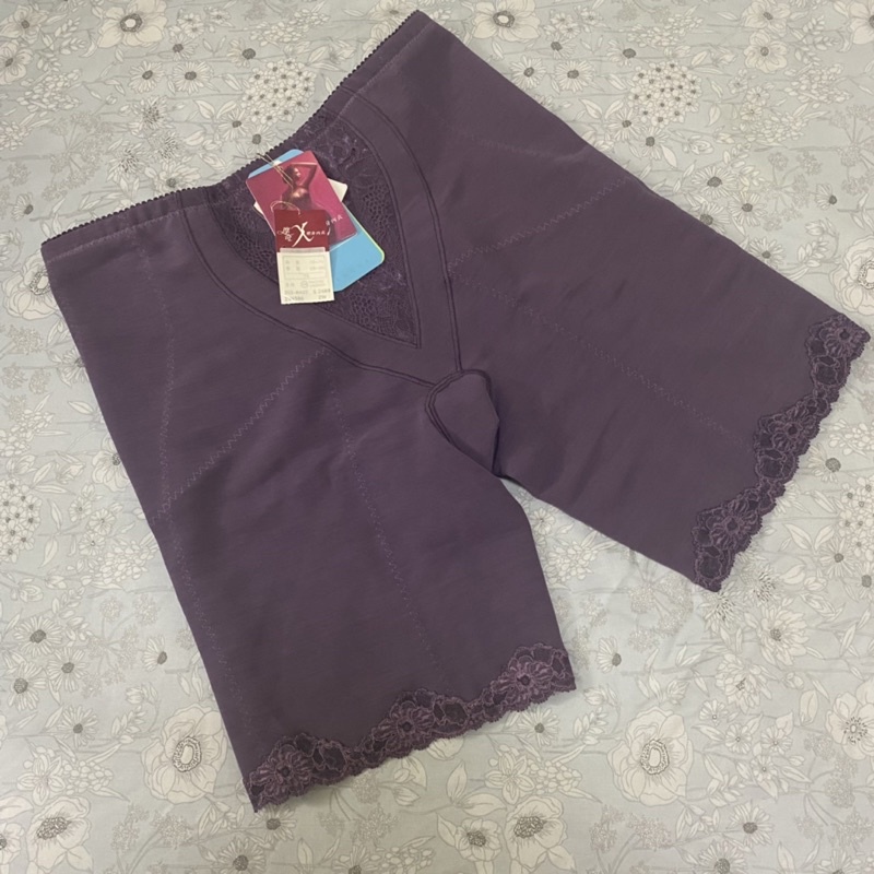 華歌爾紫色摩奇X束褲76號(XL)