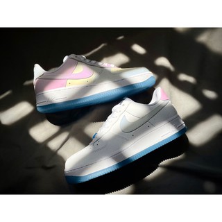 帝安諾-實體店面 Nike Air Force 1 07 LX UV 白藍 熱感應後跟 DA8301-101 100