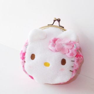 「 凱蒂貓 Hello Kitty 櫻花造型 扣式 零錢包 」★ Zammu日本雜貨