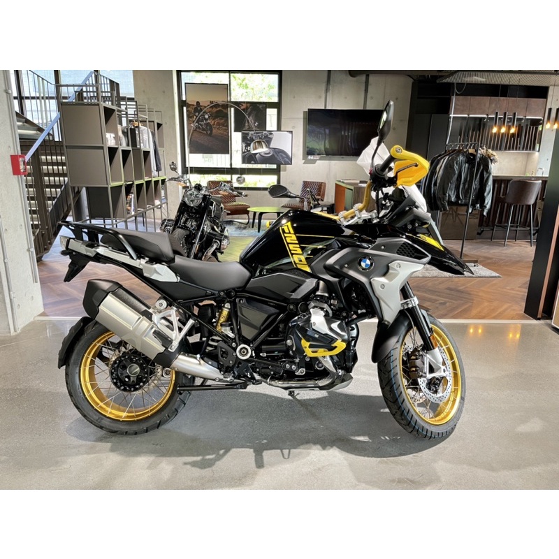 Bmw 台北意德 R1250gs 40週年版22年新車優惠總代理零利率專案實施中本月優惠5萬加贈原廠三箱 蝦皮購物