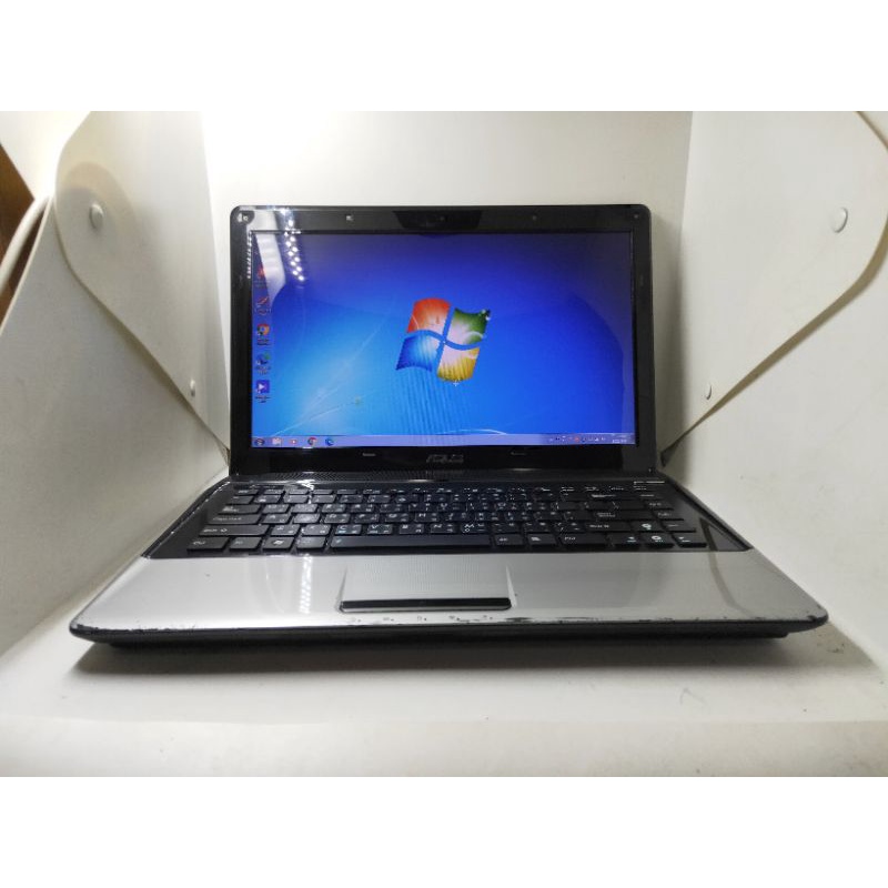 二手 中古筆電 ASUS a40j / win7 / 14.1吋 雙核獨顯